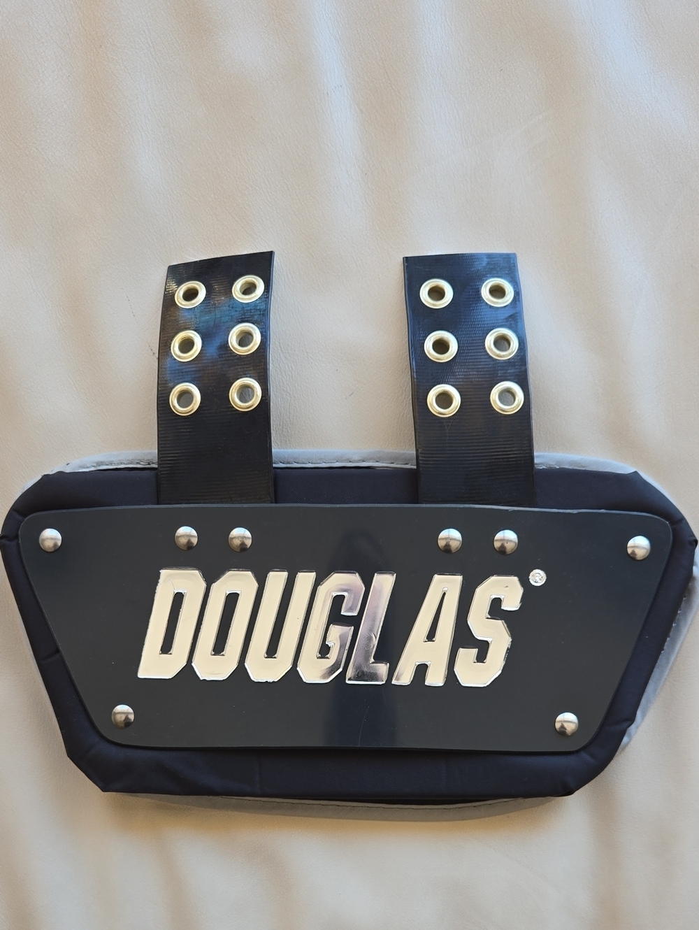 Douglas D2 Backplate - Football